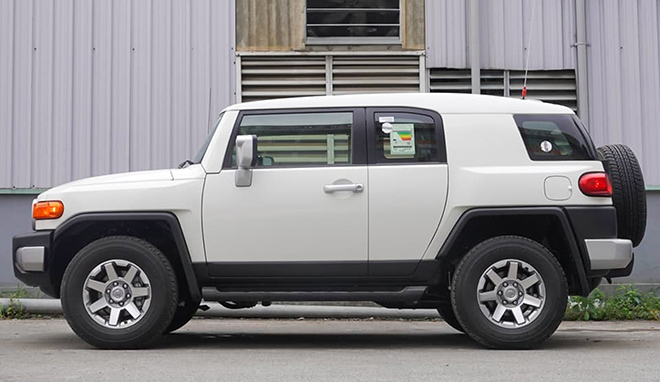 Toyota FJ Cruiser 2020 đầu tiên cập bến Việt Nam có giá &#34;thách cưới&#34; gần 3,8 tỷ đồng - 8