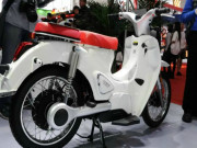 Thế giới xe - Cận cảnh xe điện giống hệt Honda Super Cub C125, chạy 120 km/lần sạc