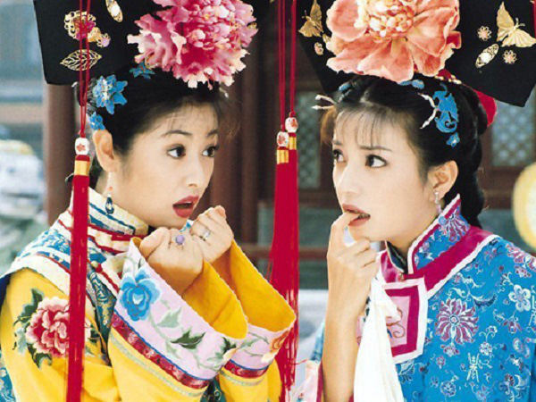 Triệu Vy và Lâm Tâm Như nổi tiếng với vai diễn trong bộ phim "Hoàn châu cách cách".