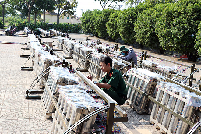 Năm nay, điểm bắn pháo hoa tầm cao được bố trí tại công viên đường hầm sông Sài Gòn (quận 2) và công viên khu dân cư Vinhomes central park (quận Bình Thạnh). Một điểm bắn tầm thấp tại công viên văn hoá Đầm Sen quận 11.