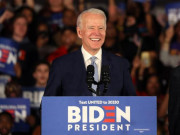 Thế giới - Ông Biden thu được &quot;trái cực ngọt&quot; sau cuộc &quot;so găng&quot; với Tổng thống Trump