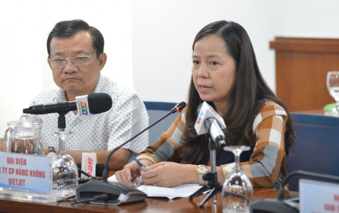 Bà Nguyễn Thị Thúy Bình, Phó Tổng giám đốc hãng hàng không Vietjet “Hãng hàng không Vietjet không quyết định mức phí cách ly mà chỉ phối hợp với các cơ quan chức năng tìm mức giá tốt nhất cho khách hàng”, bà Bình cho hay.