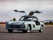 Tin tức ô tô - Ngắm vẻ đẹp vượt thời gian của huyền thoại Mercedes-Benz 300SL Gullwing 1957