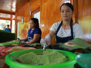 Ẩm thực - Bánh chưng gù Hà Giang: Bí quyết tạo nên sự độc đáo của chiếc bánh chưng dân tộc Tày