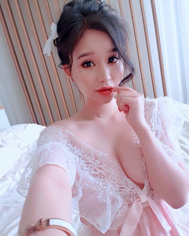 Hot girl, diễn viên Ivy