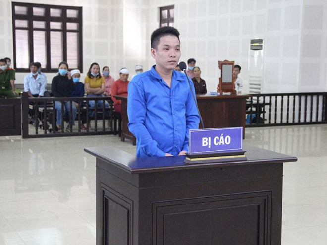 Bị cáo Dương Văn Tuấn tại tòa. Ảnh: T.An
