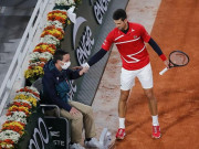 Thể thao - Djokovic lại đánh bóng vào mặt trọng tài Roland Garros: Hú vía thoát nạn