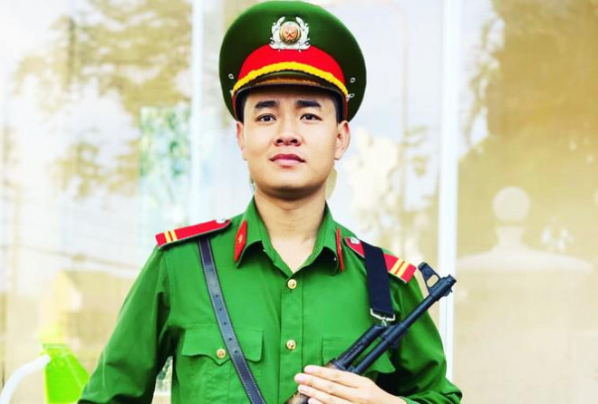 Chiến sĩ nghĩa vụ Phan Văn Bá đỗ thủ khoa khối C03