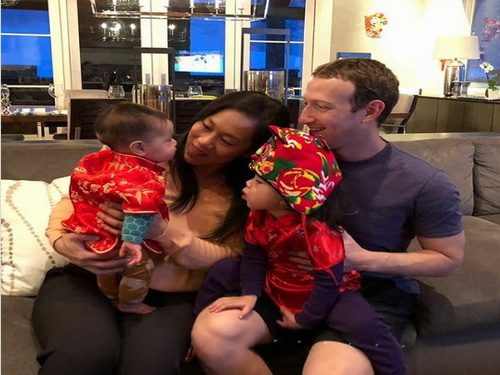 Mark Zuckerberg đón Tết cổ truyền bên vợ và 2 con gái