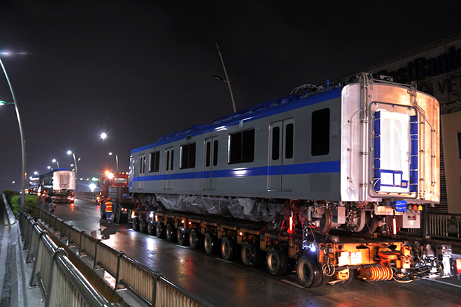 Sau khi về Depot Long Bình, tàu metro sẽ được chạy thử theo 3 giai đoạn. Bước đầu, tàu chạy thử trên đoạn Bình Thái - Depot Long Bình (quận 9); kế đến là từ ga Bình Thái đến ga Văn Thánh (quận 2). Đến đầu năm 2021, tàu chạy thử giai đoạn cuối từ ga Văn Thánh đến ga Bến Thành (quận 1).