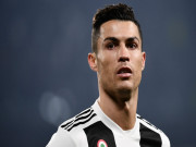 Bóng đá - &quot;Vua kiếm tiền&quot; Ronaldo hưởng lương gần 900 tỷ đồng, cao hơn 4 CLB Serie A