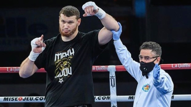 Arslanbek Makhmudov "Quái vật" Boxing mới knock-out 100% các đối thủ