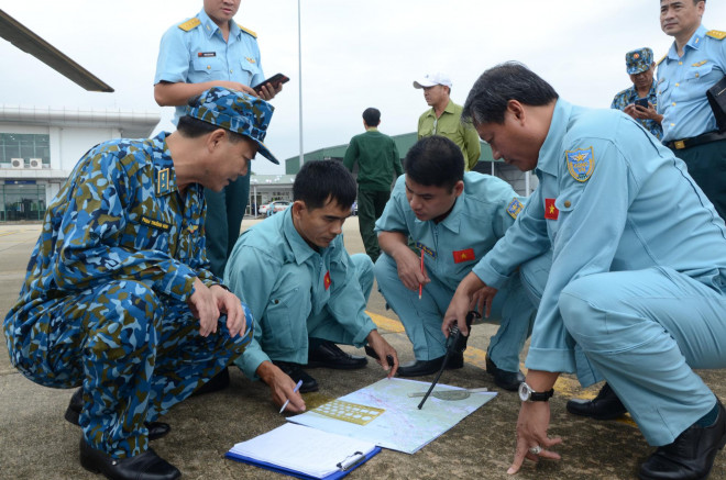 Trực thăng Mi-171 lên phương án bay để tiếp cận Rào Trăng 3