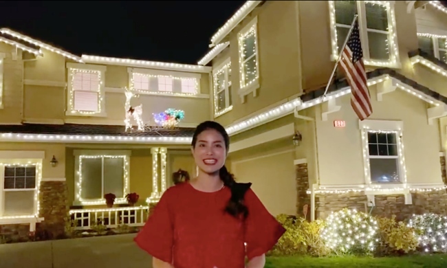 Phạm Hương chia sẻ một góc biệt thự cô sống ở Mỹ trong một livestream. Có thể thấy Hoa hậu có cuộc sống thoải mái, đủ đầy khi ở xứ người.

