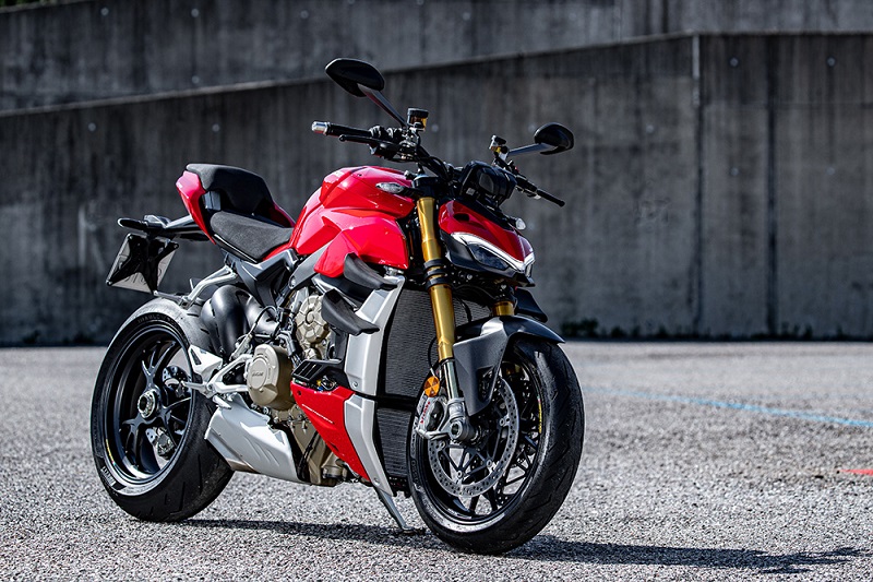 Ducati Streetfighter V4 vs KTM 1290 Super Duke R: Đâu là sự khác biệt của những &#34;ông vua&#34;? - 5