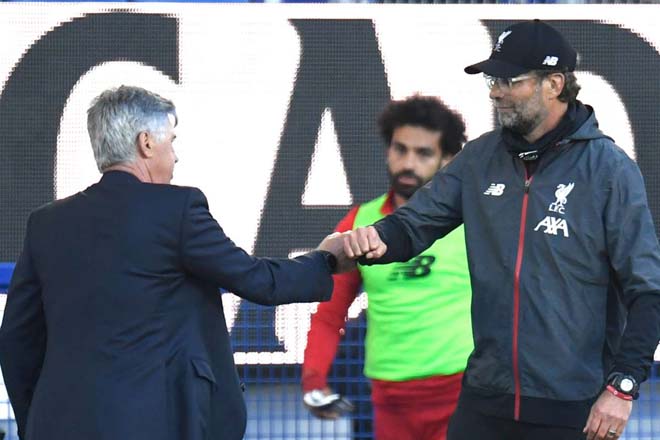 Những cuộc đối đầu giữa HLV Ancelotti (trái) và Klopp luôn rất đáng xem