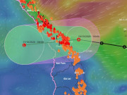 Tin tức trong ngày - Áp thấp nhiệt đới đi vào vùng biển Đà Nẵng – Quảng Ngãi, nhiều nơi đang mưa to