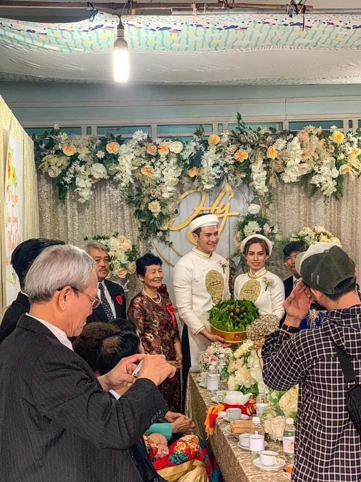 Minh Anh bí mật cưới vợ ở quê