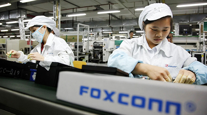 Nhà máy Foxconn ở Trịnh Châu đang tăng tốc sản xuất iPhone 12.