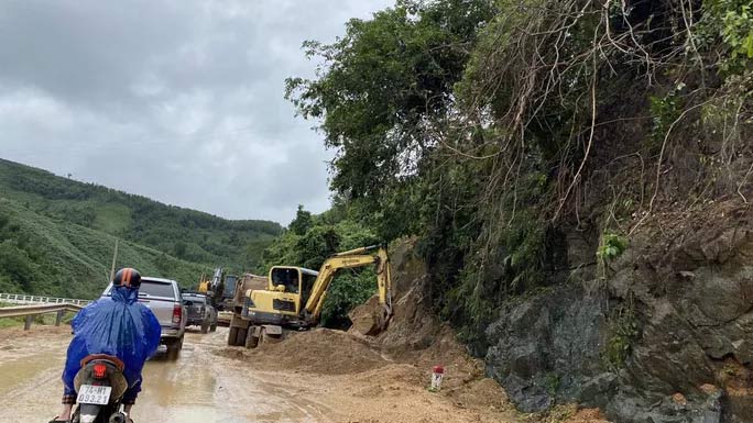 Quảng Trị: Một Công an xã hy sinh, 4  người mất liên lạc, khi đi tìm kiếm nhóm 7 người mất tích - 3