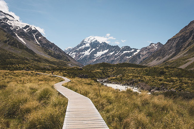 New Zealand: Có lẽ không có nơi nào trên thế giới có vẻ đẹp mê hoặc và tự nhiên hơn New Zealand. 
