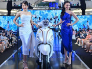 Xe máy - Xe đạp - Tận hưởng đam mê cùng Yamaha Grande Fashion Show