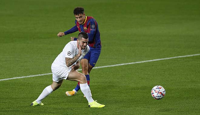 Coutinho góp bàn thứ 3 cho Barca