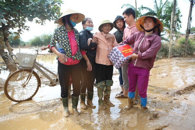 Người dân đang từng bước khắc phục hậu quả mưa lũ