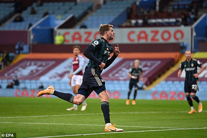 Cựu tiền đạo Chelsea - Patrick Bamford rực sáng giúp Leeds United vùi dập đội chủ nhà Aston Villa&nbsp;