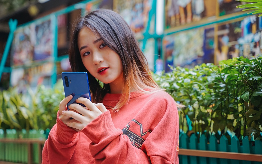 Có 15 triệu, bớt 1 triệu có iPhone mạnh mẽ, thêm 1 triệu có flagship &#34;thần thánh&#34; - 3