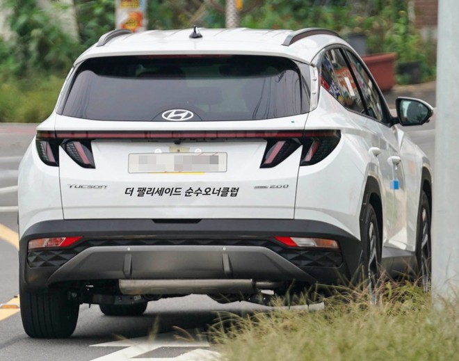 Hyundai Tucson 2021 lăn bánh trên đường phố, thực tế bên ngoài còn đẹp hơn ảnh hãng - 2