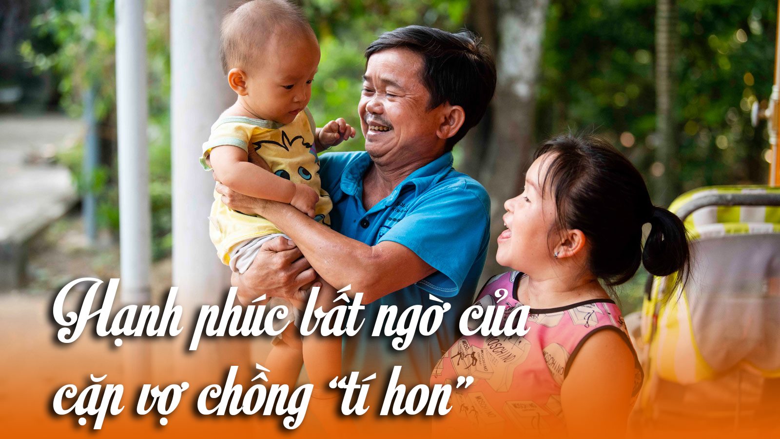 Hạnh phúc bất ngờ của cặp vợ chồng “tí hon”: Con biến đổi gen, không “tí hon” như bố mẹ - 1