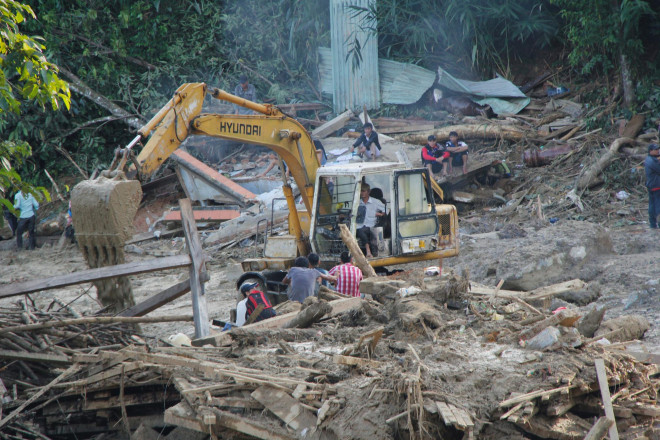 Bên trong vụ sạt lở kinh hoàng ở Trà Leng