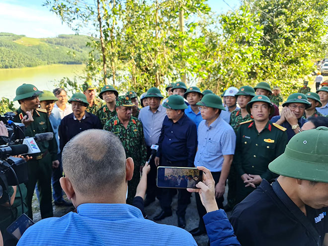 Sạt lở vùi lấp hơn 50 người ở Quảng Nam: Đã tìm thấy thi thể cả 8 nạn nhân ở xã Trà Vân - 5