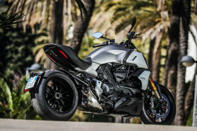 Diavel 1260 một khi có "bàn tay" của Lamborghini có thể sẽ còn mạnh hơn nữa.