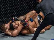 Thể thao - Bậc thầy khóa siết ra đòn hiểm MMA khiến đối thủ mất đai chớp nhoáng