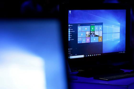 Lỗ hổng zero-day nghiêm trọng ảnh hưởng từ Windows 7 đến Windows 10 build 1903. Ảnh:&nbsp;Kiyoshi Ota/Getty Images