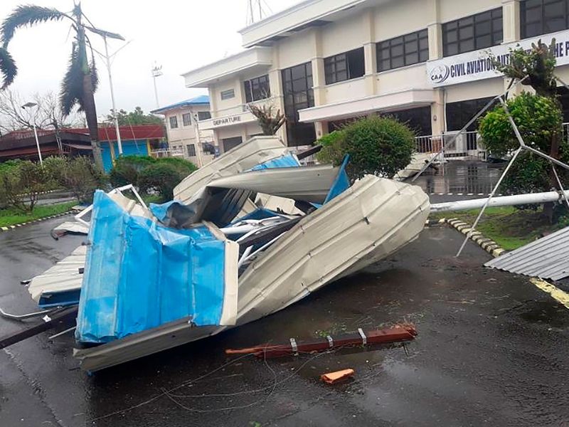 Bão mạnh nhất thế giới càn quét Philippines: Đã có người tử nạn, thiệt hại nặng nề - 4