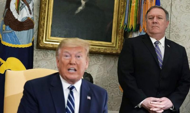 Tổng thống Mỹ Donald Trump (trái) và Ngoại trưởng Mike Pompeo (phải). Ảnh: REUTERS