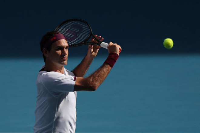 Federer luyện tập chờ tái xuất ở mùa giải 2021