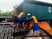 Tin tức trong ngày - Cán bộ thôn đột ngột qua đời sau nhiều ngày dầm mưa giúp dân chống lụt