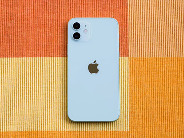 iPhone 12 và iPhone 8: Sau 3 năm, chúng khác nhau những gì?