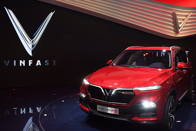 VinFast Lux SA2.0 trưng bày tại Paris Motor Show 2018