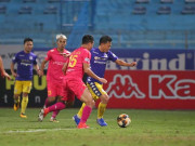 Bóng đá - Thành Lương &quot;khiêu vũ&quot; giữa hàng thủ Sài Gòn FC, nã đại bác tung nóc lưới