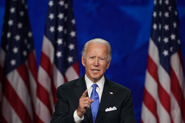 Ông Joe Biden từng viết 2 cuốn sách có tựa đề Promises to Keep&nbsp;và&nbsp;Promise me, Dad.&nbsp;
