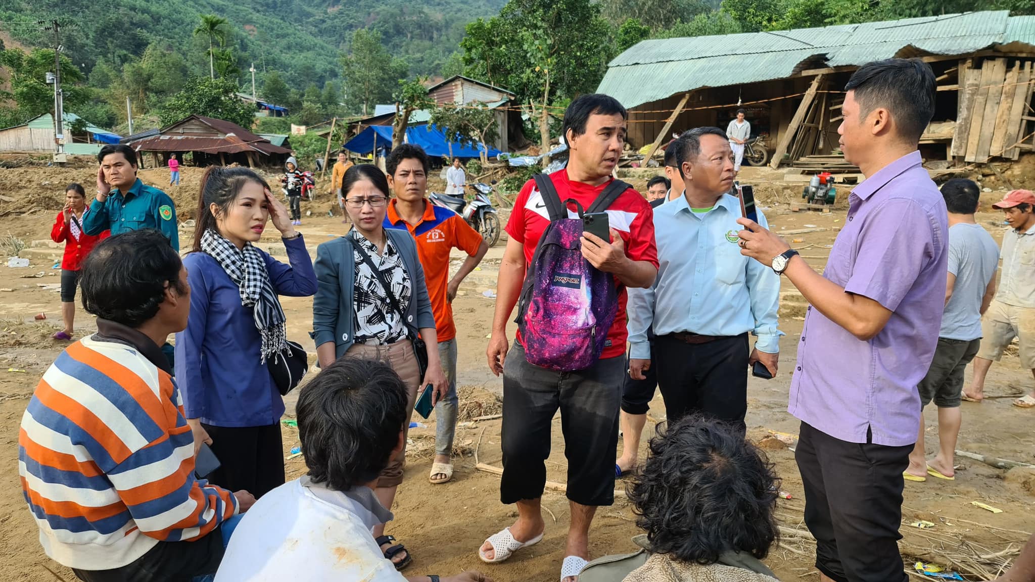 Quyền Linh kết thúc chuyến từ thiện hơn 2,5 tỷ đồng, nói 1 câu khiến ai nghe cũng xúc động - 3