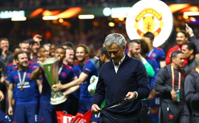 Mourinho đem về cho MU các danh hiệu...