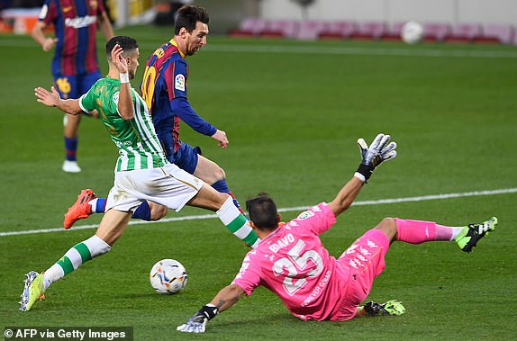 Trực tiếp bóng đá Barcelona - Betis: Bàn thắng thứ 5 dễ dàng (Hết giờ) - 4