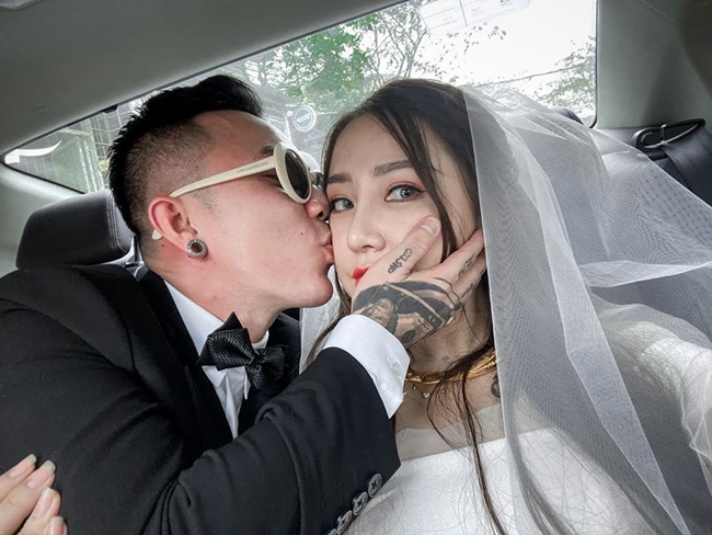 Cuối tháng 2.2019, Kiều Anh bất ngờ tổ chức đám cưới với bạn trai bạn trai Thanh Danh sau nửa năm yêu.
