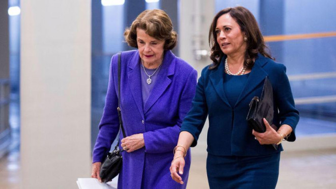 Bà Kamala Harris (phải), Thượng nghị sĩ California là người đồng hành tranh cử của ông Joe Biden trong chiến dịch có khẩu hiệu "chiến đấu để tìm lại linh hồn đất nước", đi cùng Thượng nghị sĩ Dianne Feinstein. Ảnh: LA Times